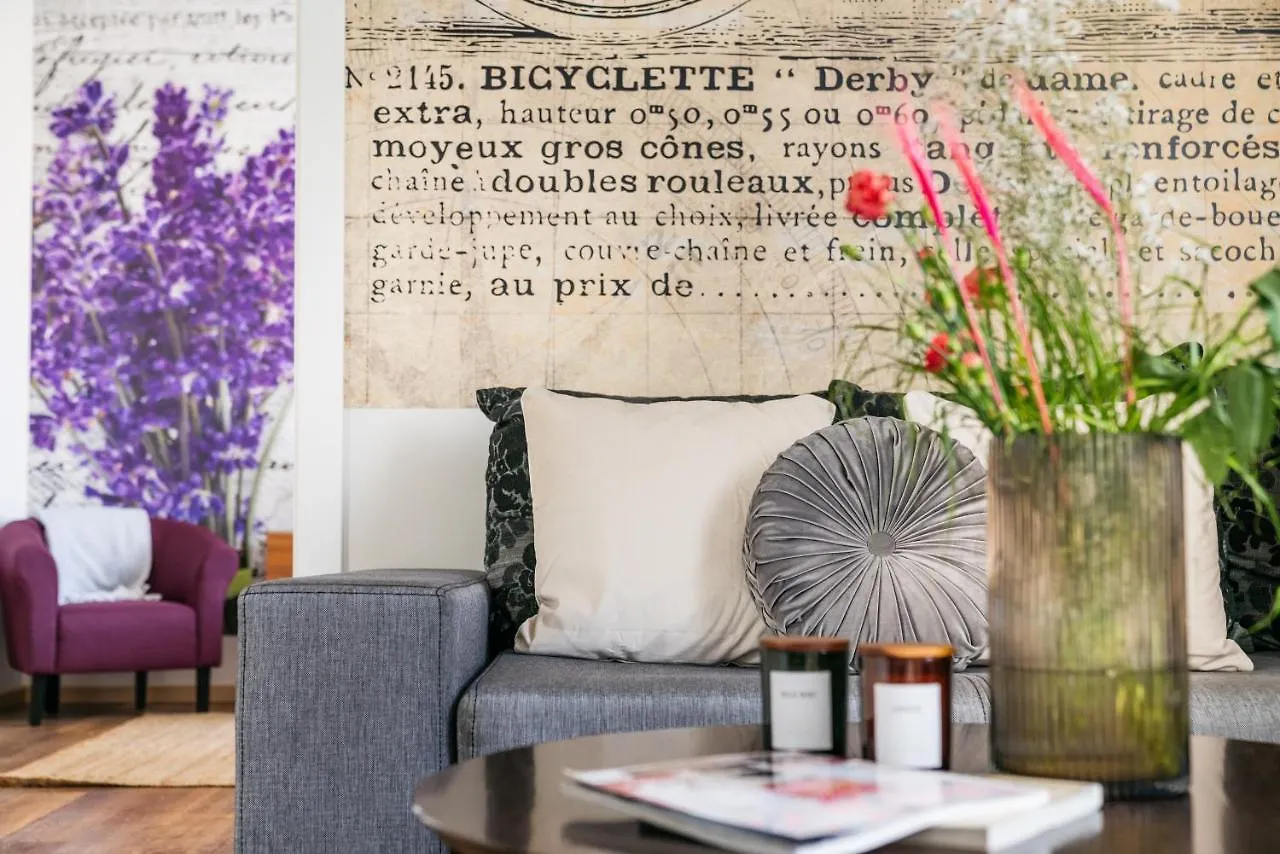 Apartment Lavender Home By Loft Affair Krakow Poland